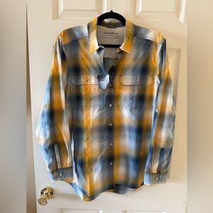 Eddie Bauer button down • NWT • Men’s large